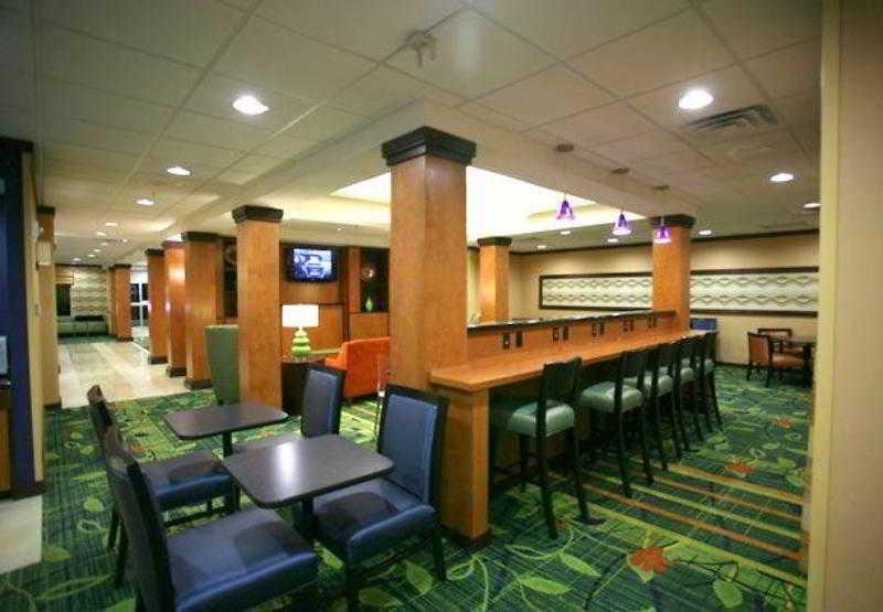 Fairfield Inn And Suites By Marriott Lakeland Plant City Restaurant foto